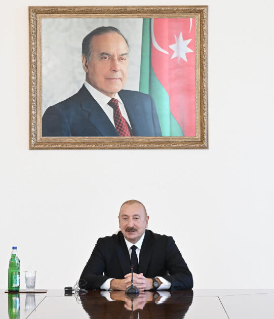 Президент Ильхам Алиев принял участников проходящих в Баку международных конференций