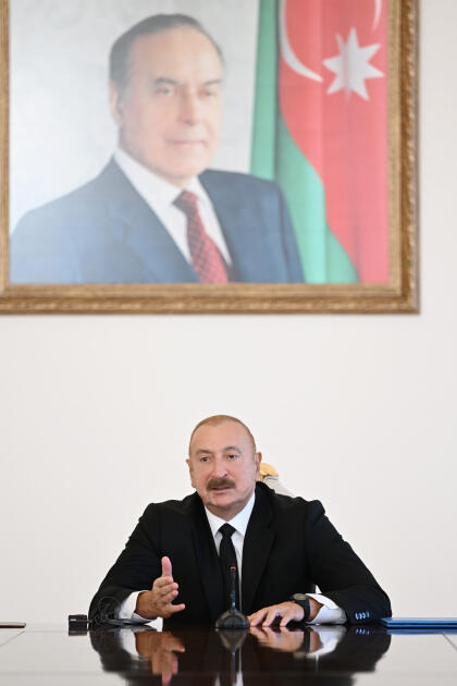 Президент Ильхам Алиев принял участников проходящих в Баку международных конференций