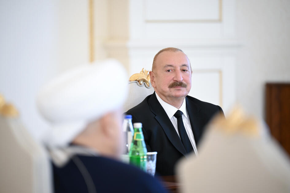 Президент Ильхам Алиев принял участников проходящих в Баку международных конференций