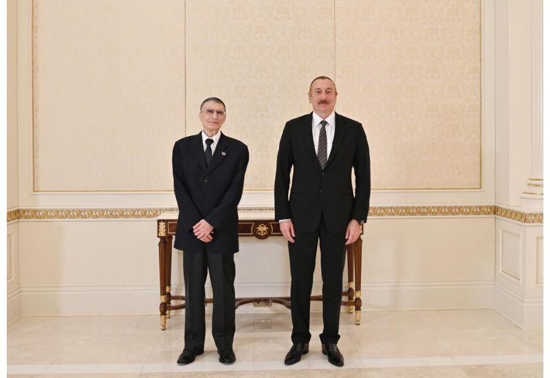 Nobel mükafatı laureatı Əziz Səncər Prezident İlham Əliyevə təşəkkür edib