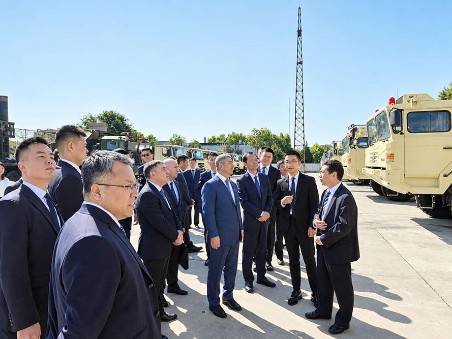 Закир Гасанов находится с рабочим визитом в Китае