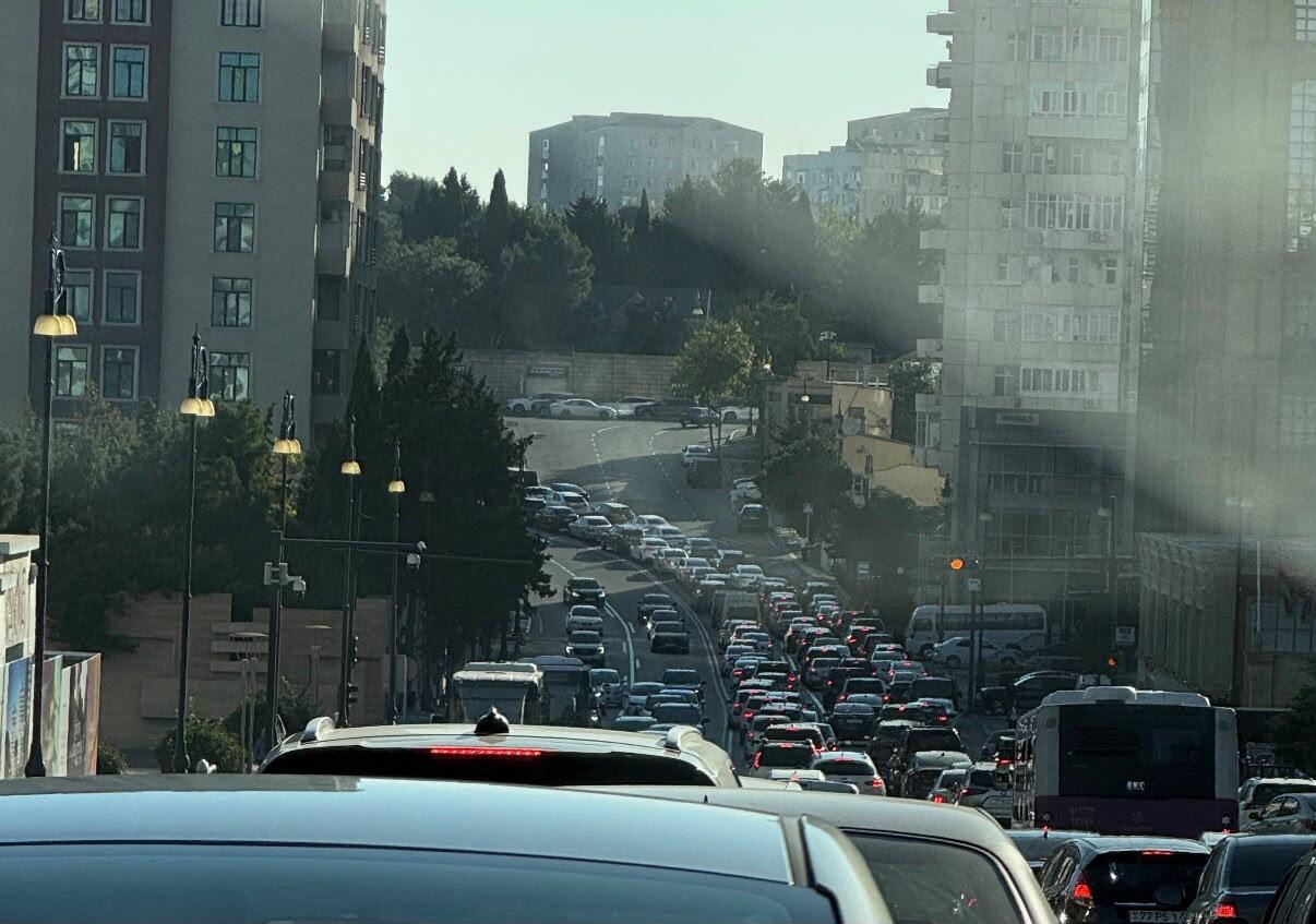 Paytaxtda Bilik Günü yollarda vəziyyət necədir?