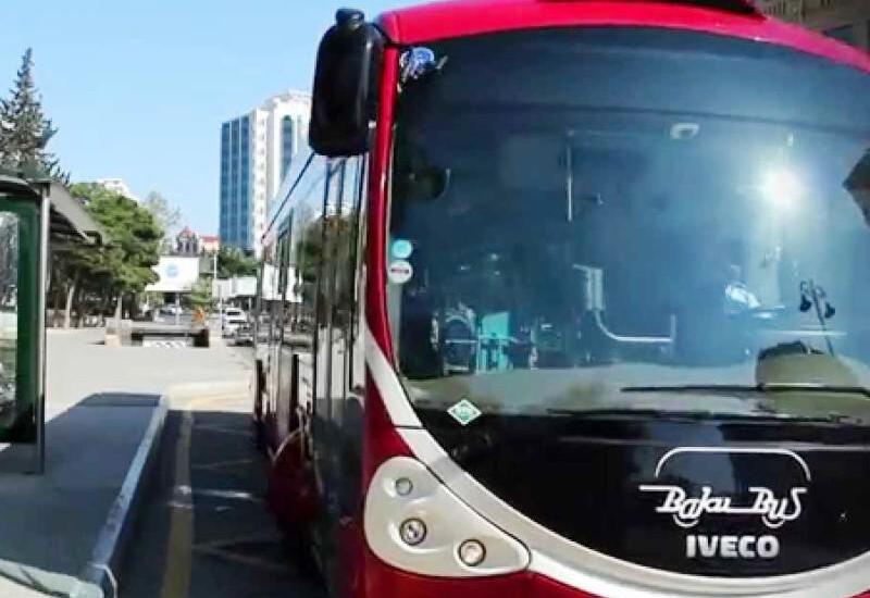 В Баку перенесли остановки двух автобусных маршрутов