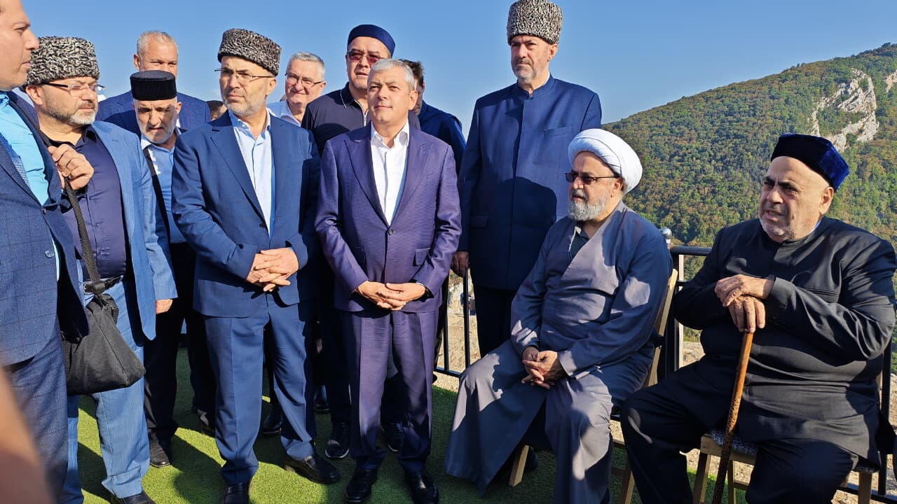 Seyyid Yəhya Bakuviyə həsr olunmuş konfransın iştirakçıları Şuşa şəhəri ilə tanış olublar
