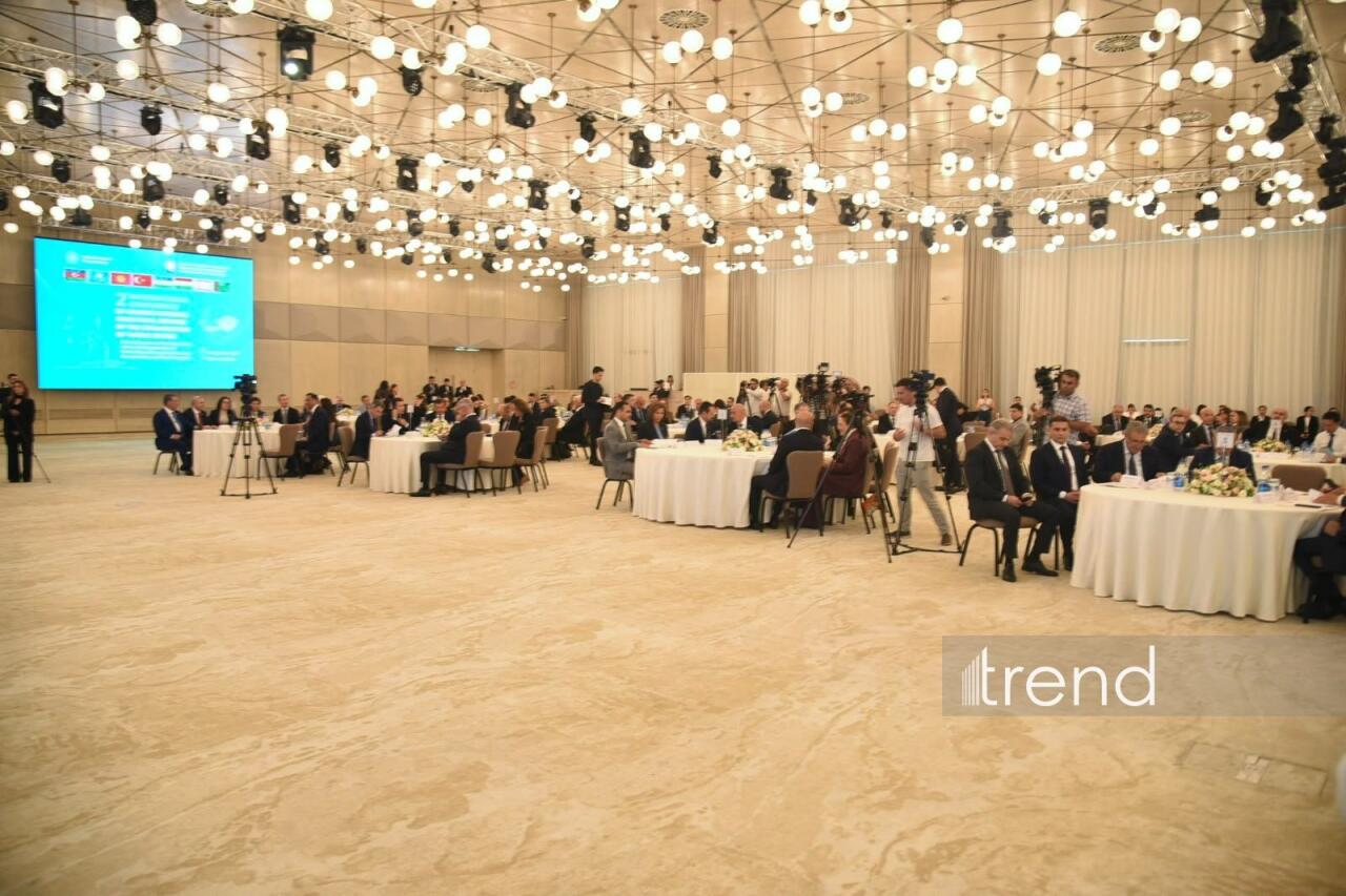 В Баку проходит II Международная конференция ведущих национальных аналитических центров ОТГ