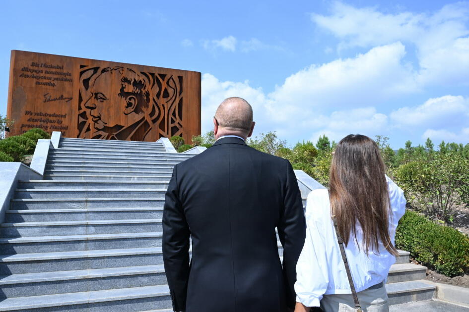 Prezident İlham Əliyev və Birinci xanım Mehriban Əliyeva Şamaxıda “Nəsimi Bağları” kompleksi ilə tanış olublar