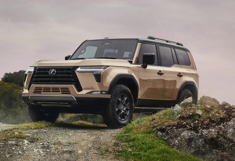 Lexus обновил внедорожник GX