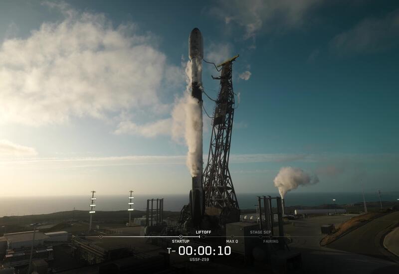 SpaceX запустила ракету с секретным грузом