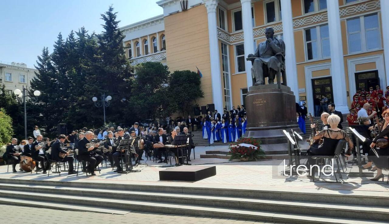Азербайджан отмечает День национальной музыки: