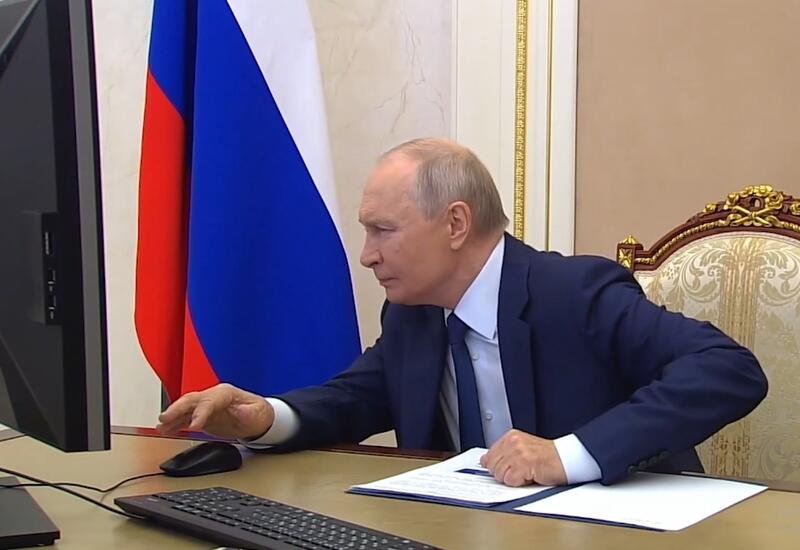 Putin seçkilərdə onlayn səs verib