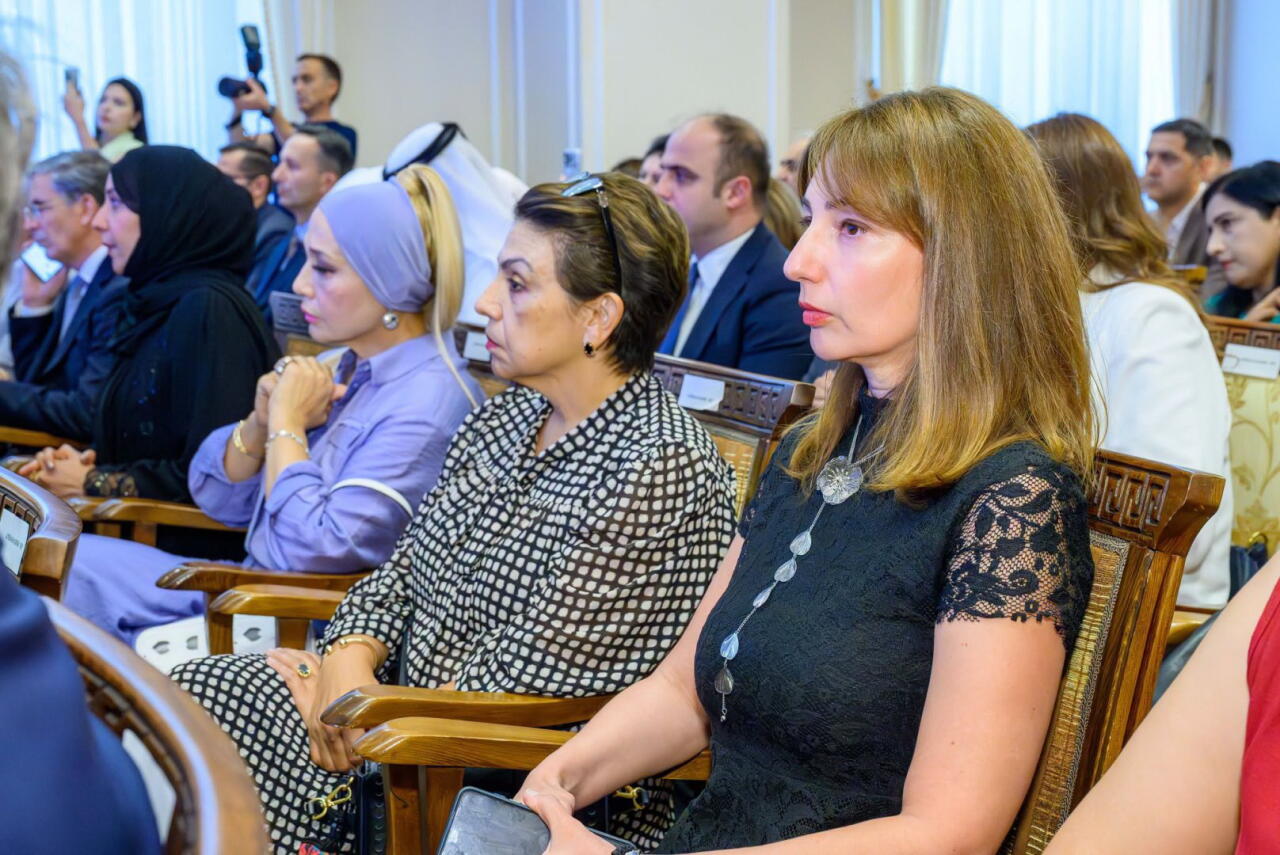 Азербайджан и ОАЭ - встреча через искусство
