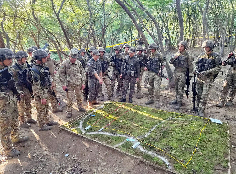Азербайджанские военные в Южной Корее