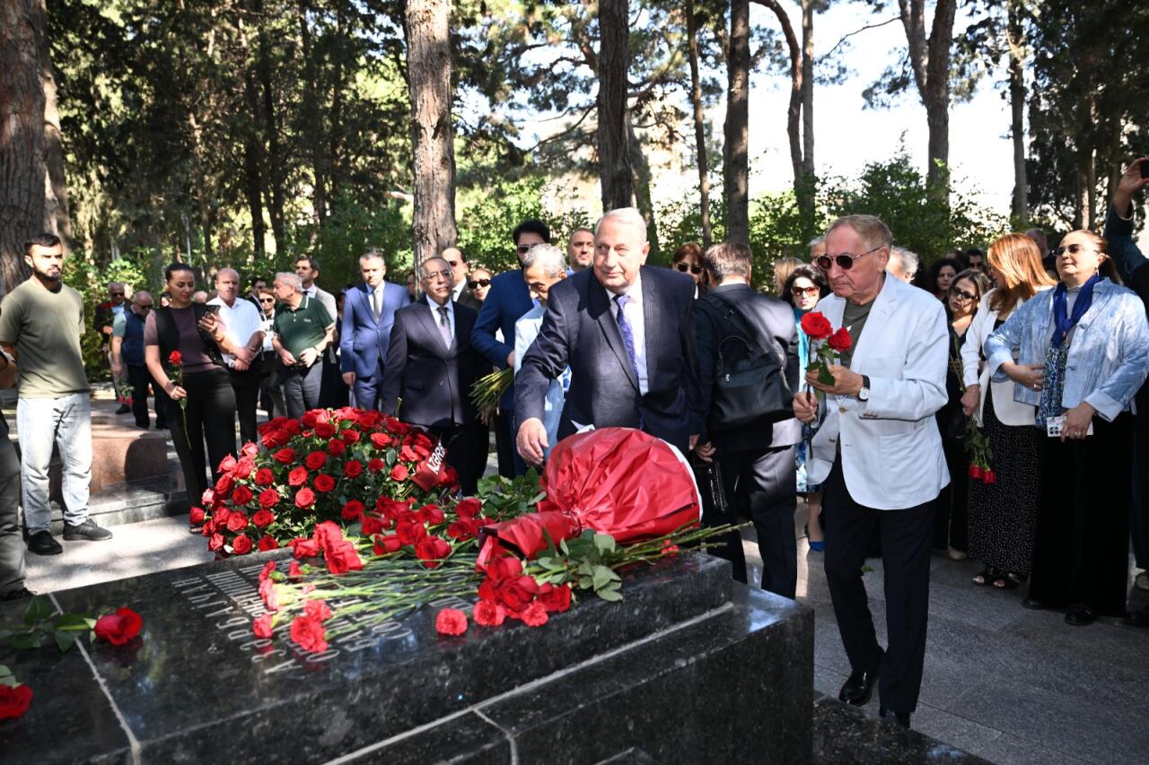 В Национальный день музыки почтена память великого композитора Узеира Гаджибейли