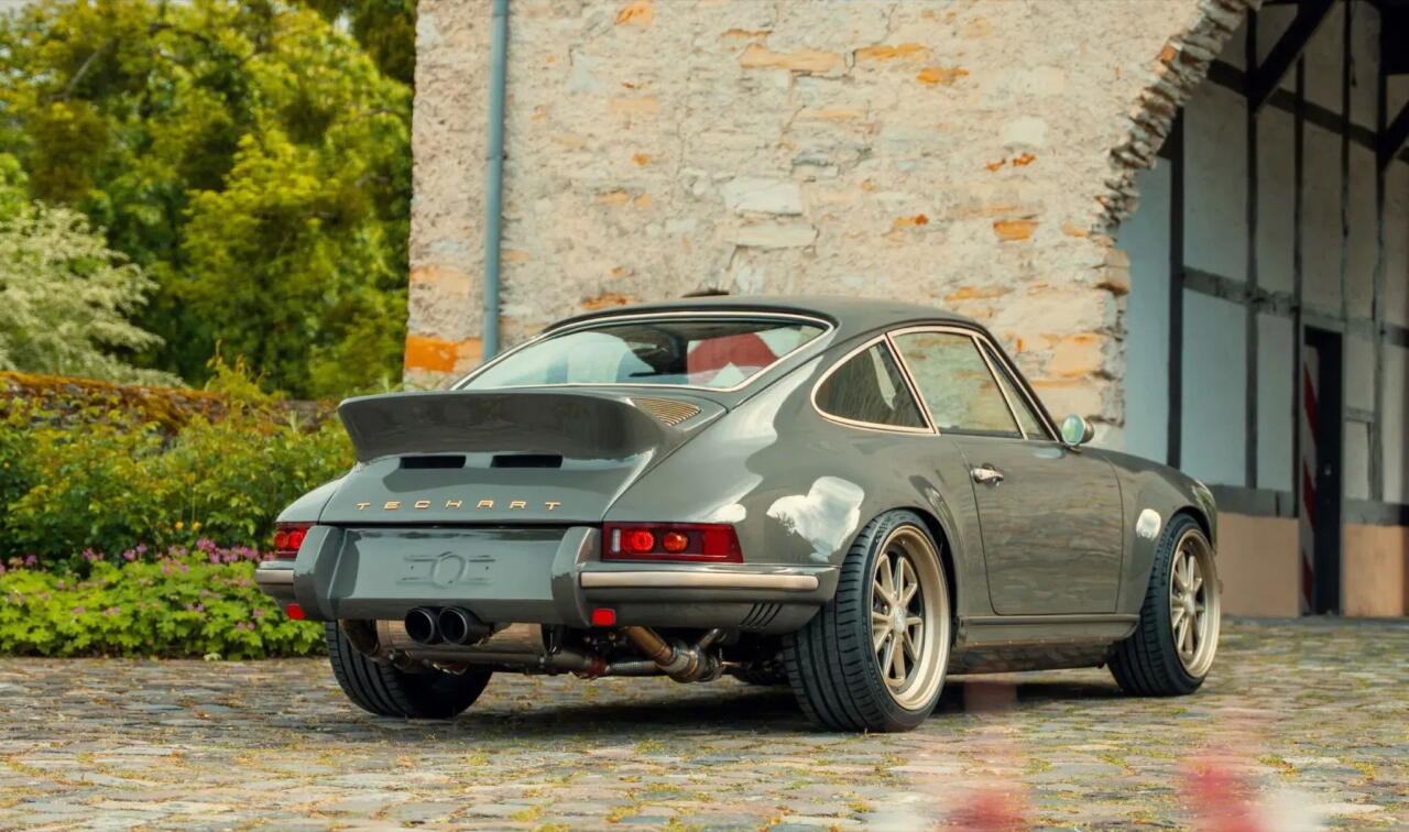 Винтажный Porsche 911 превратили в машину на каждый день