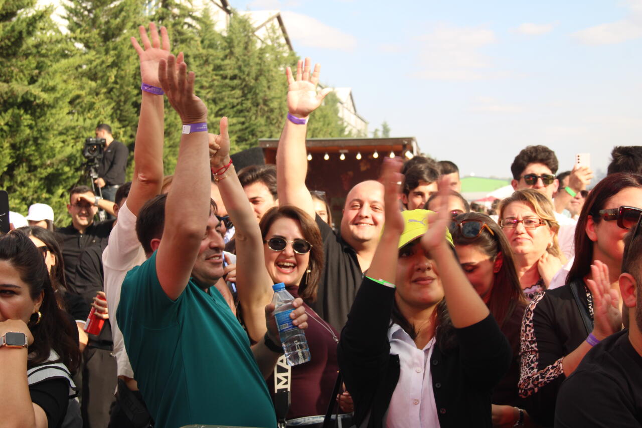 Üzüm, şərab və musiqi - Şamaxıda festival belə başa çatdı