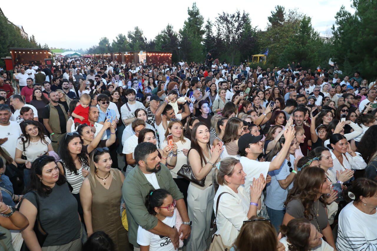 Üzüm, şərab və musiqi - Şamaxıda festival belə başa çatdı