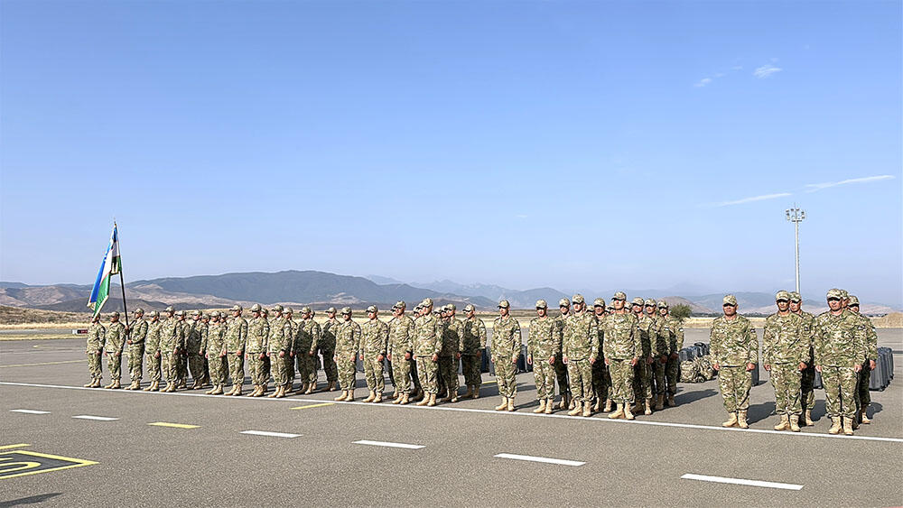 Делегация Узбекистана прибыла в Азербайджан для участия в военных учениях