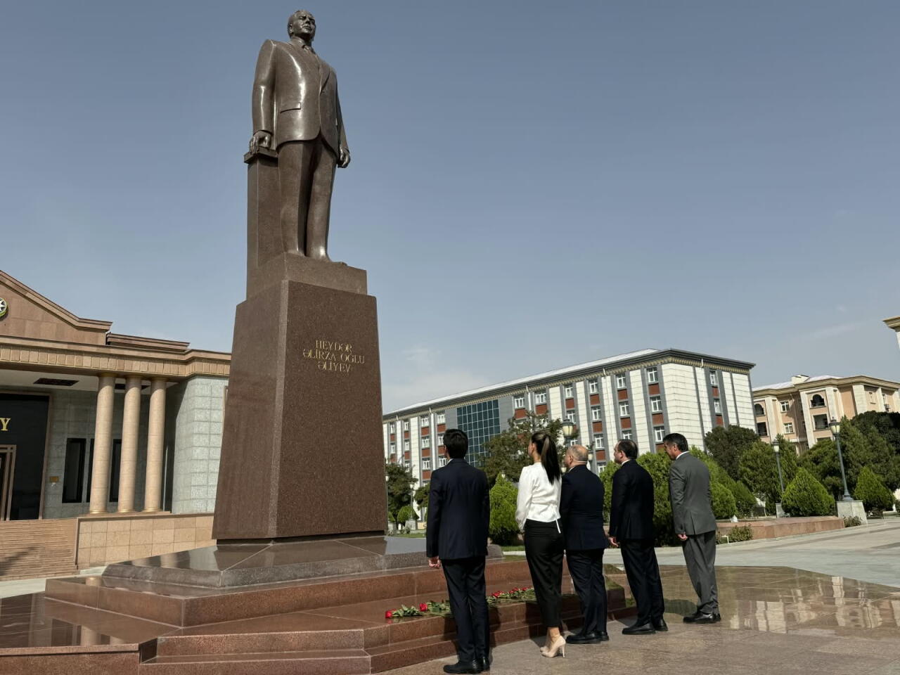Театры Баку и Нахчывана укрепляют творческое сотрудничество
