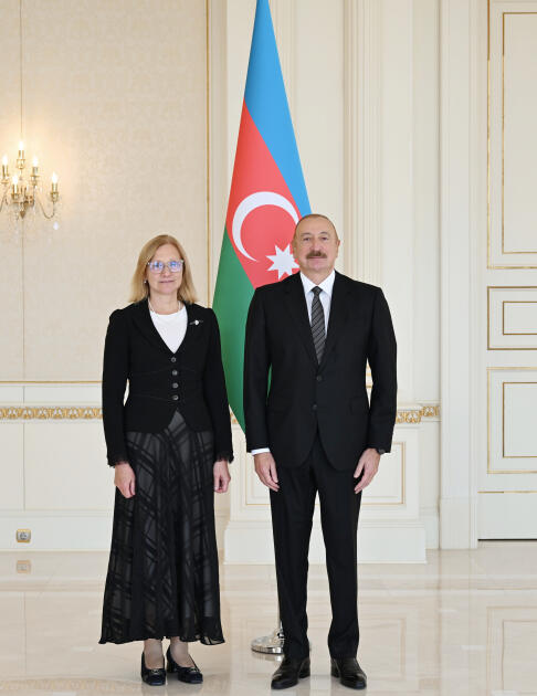 Президент Ильхам Алиев принял верительные грамоты новоназначенного посла Эстонии