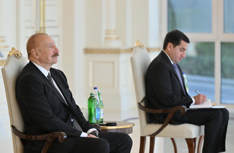Президент Ильхам Алиев принял верительные грамоты новоназначенного посла Эстонии