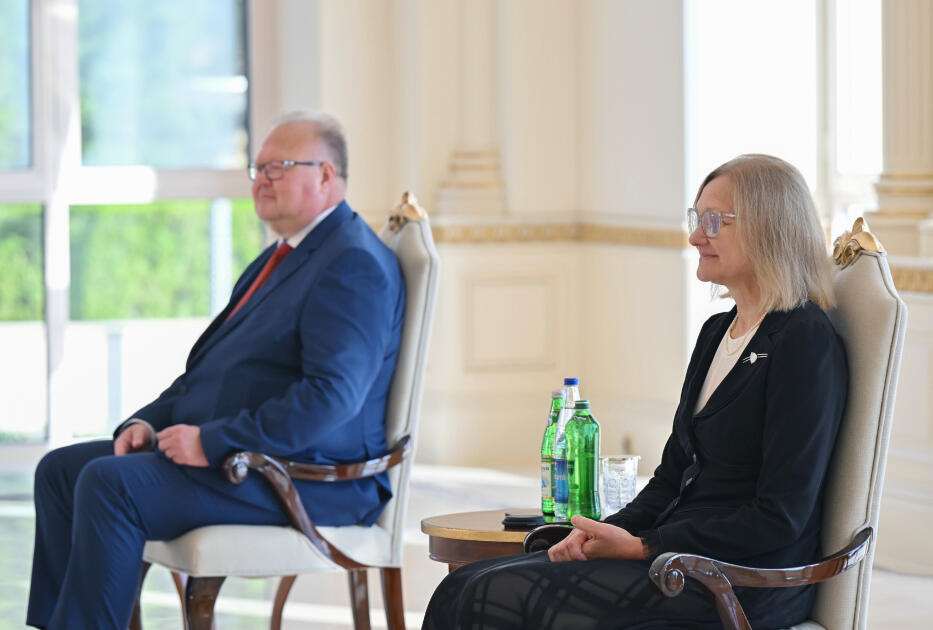 Президент Ильхам Алиев принял верительные грамоты новоназначенного посла Эстонии