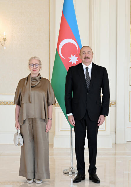 Prezident İlham Əliyev İsveçin Azərbaycanda yeni təyin olunmuş səfirini qəbul edib