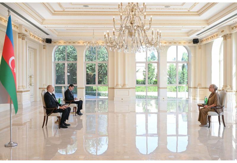 Prezident İlham Əliyev İsveçin Azərbaycanda yeni təyin olunmuş səfirini qəbul edib