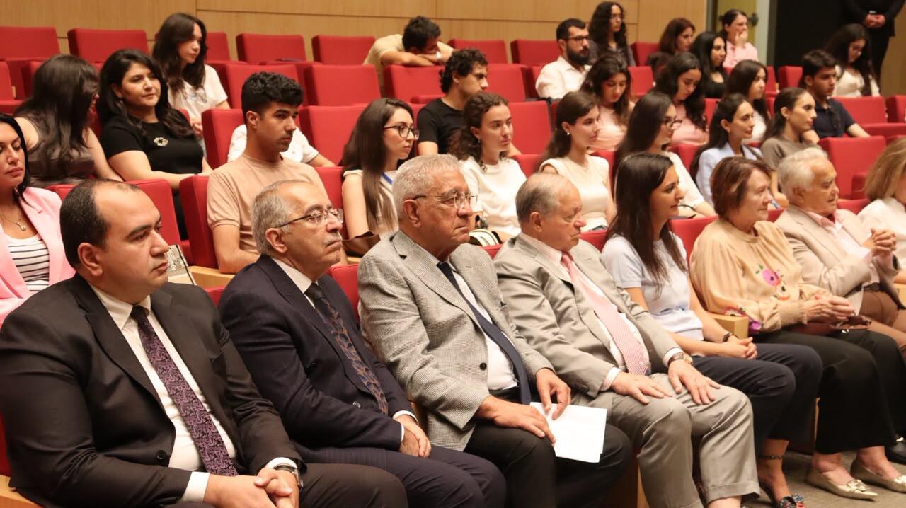 “Sənət inciləri” layihəsi üzrə ADA Universitetində mühazirə-konsert keçirilib