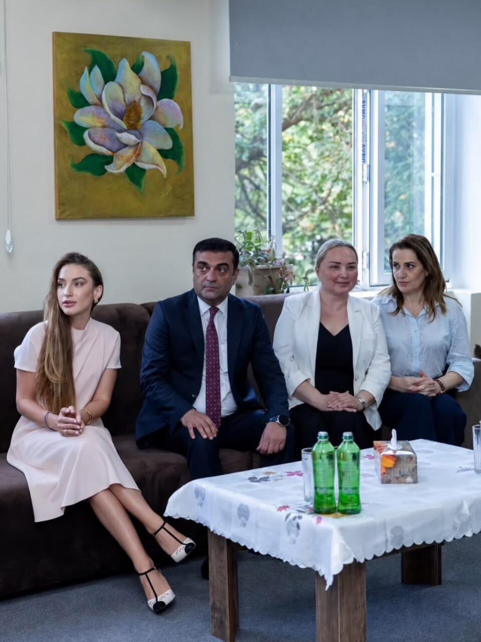 Alyona Əliyeva 3 nömrəli xüsusi təhsil müəssisəsini ziyarət edib