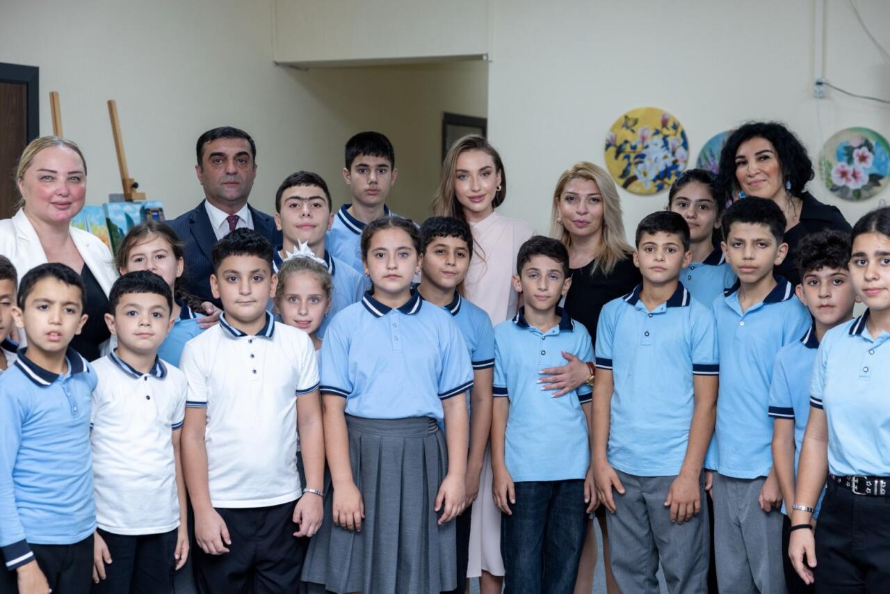Alyona Əliyeva 3 nömrəli xüsusi təhsil müəssisəsini ziyarət edib