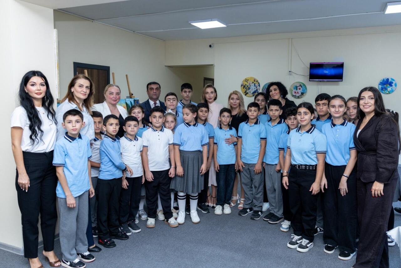 Alyona Əliyeva 3 nömrəli xüsusi təhsil müəssisəsini ziyarət edib