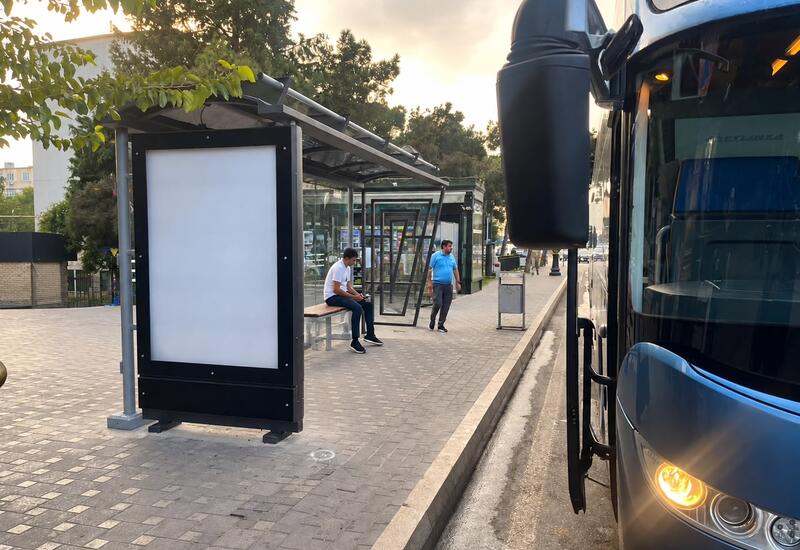 Moskva prospektində 6 yeni dayanacaq pavilyonu quraşdırılır