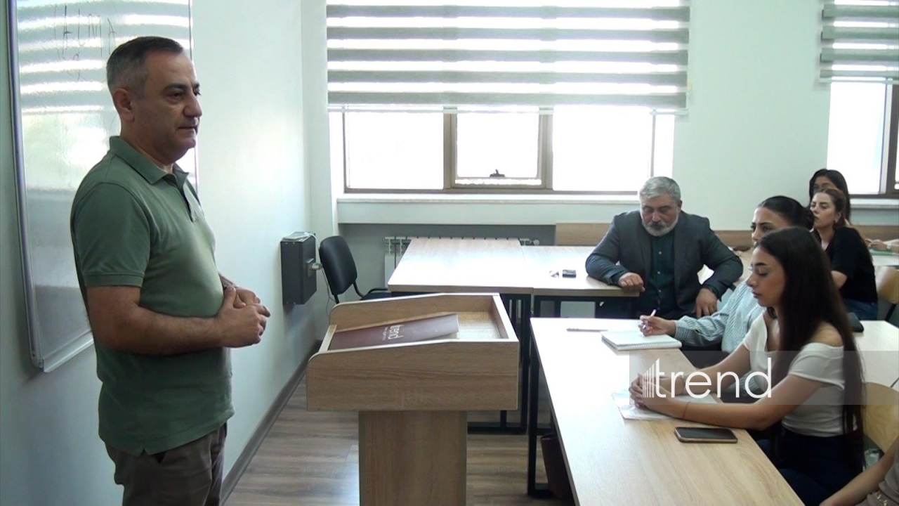 “Zərərli xarici təsirlərə və saxta xəbərlərə qarşı sayıqlığın artırılmasına dəstək” layihəsi çərçivəsində BDU tələbələri ilə görüş keçirilib