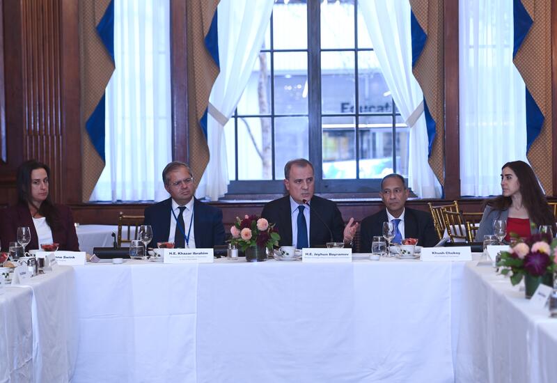 Ceyhun Bayramov ABŞ biznes nümayəndələri ilə görüşdə Azərbaycanın strateji prioritetlərini açıqlayıb
