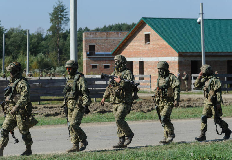 Четыре военных Италии пострадали от огня сослуживцев на учениях НАТО в Латвии