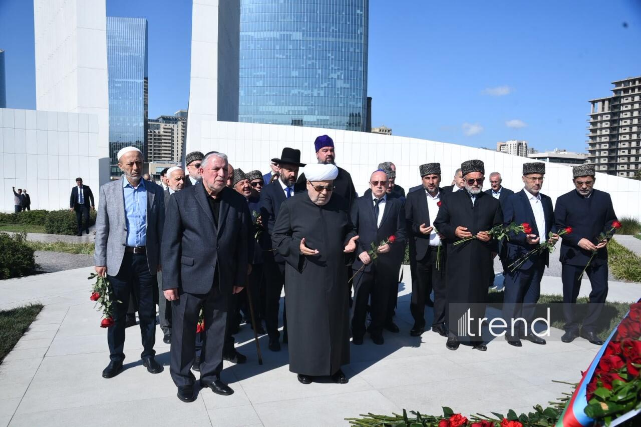 27 Sentyabr – Anım Günü ilə əlaqədar Zəfər Parkına ziyarət başlayıb