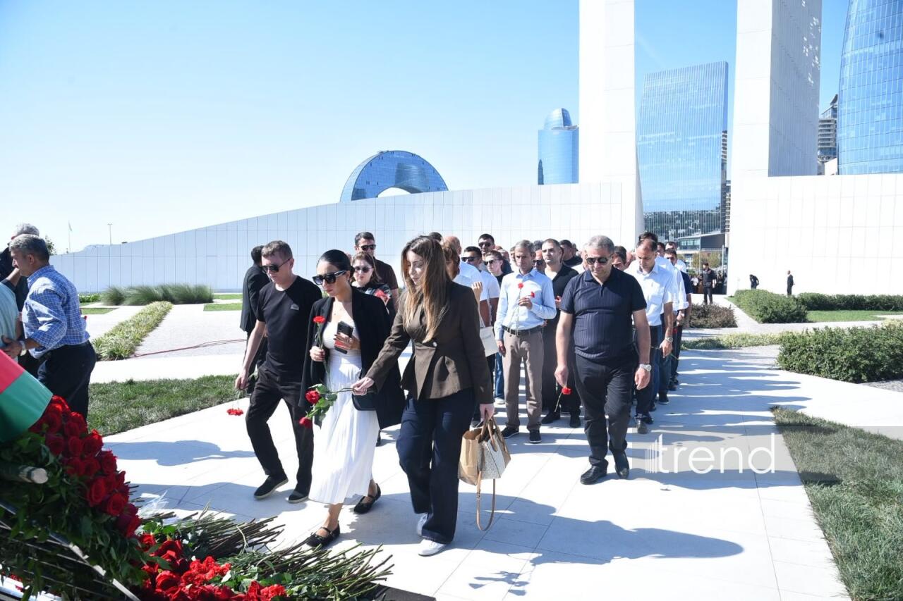 27 Sentyabr – Anım Günü ilə əlaqədar Zəfər Parkına ziyarət başlayıb