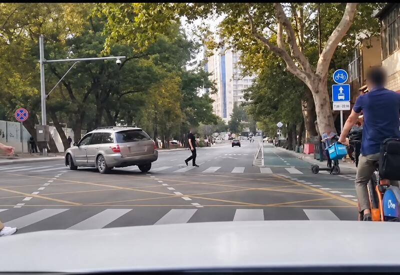 В Баку арестовали автохулигана