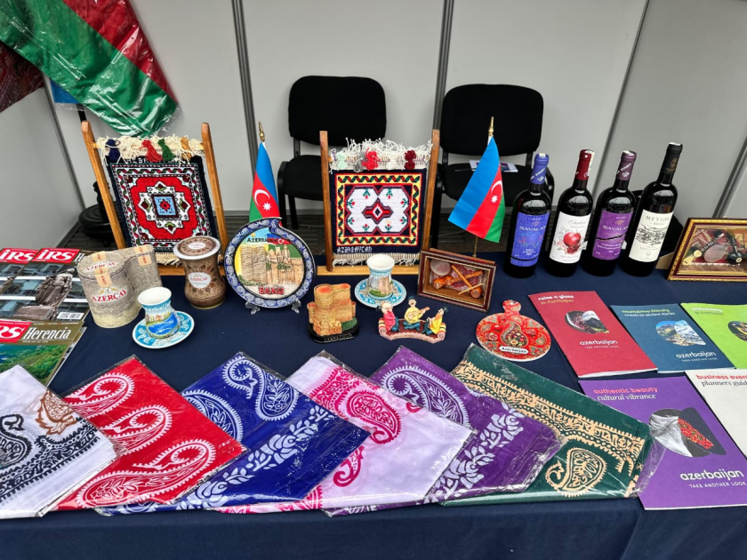 Azərbaycan Limada mədəniyyəti və turizm xəzinələrini nümayiş etdirib