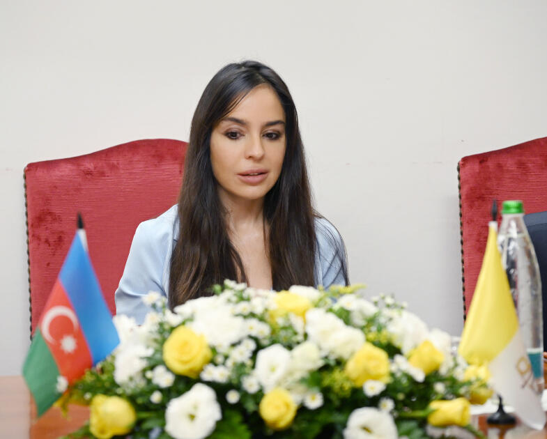 Romada Leyla Əliyeva və Alyona Əliyeva ilə Müqəddəs Arxeologiya üzrə Pontifik Komissiyanın katibinin görüşü olub