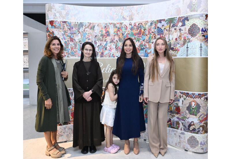Leyla Əliyeva və Alyona Əliyeva Müqəddəs Taxt-Tacda Azərbaycan xalçaları sərgisinin açılışında iştirak ediblər