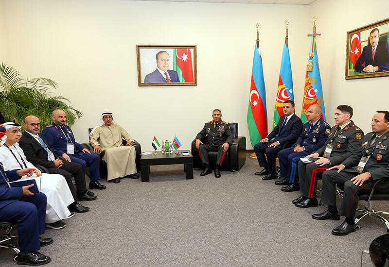 Азербайджан и ОАЭ обсудили развитие военного сотрудничества