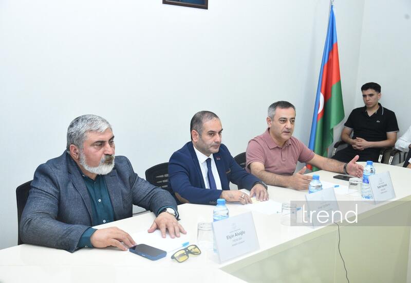 “Zərərli xarici təsirlərə və saxta xəbərlərə qarşı sayıqlığın artırılmasına dəstək” layihəsi çərçivəsində İlahiyyat İnstitutu tələbələri ilə görüş keçirilib