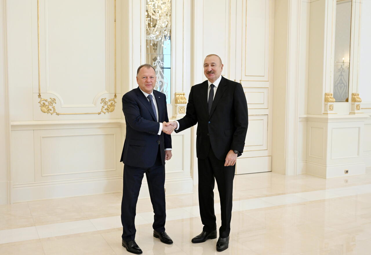 Президент Ильхам Алиев принял президента Международной федерации дзюдо