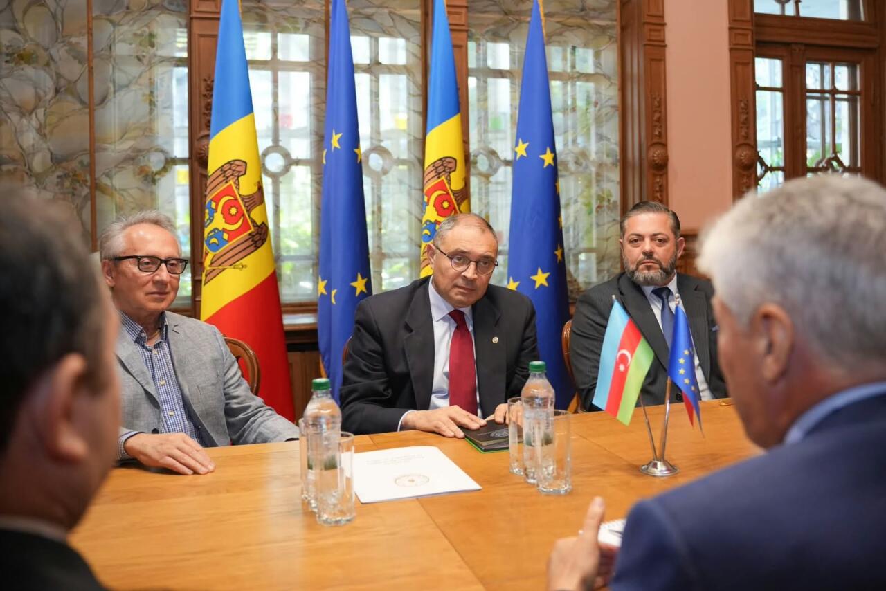 Азербайджанский и молдавский театры подписали меморандум