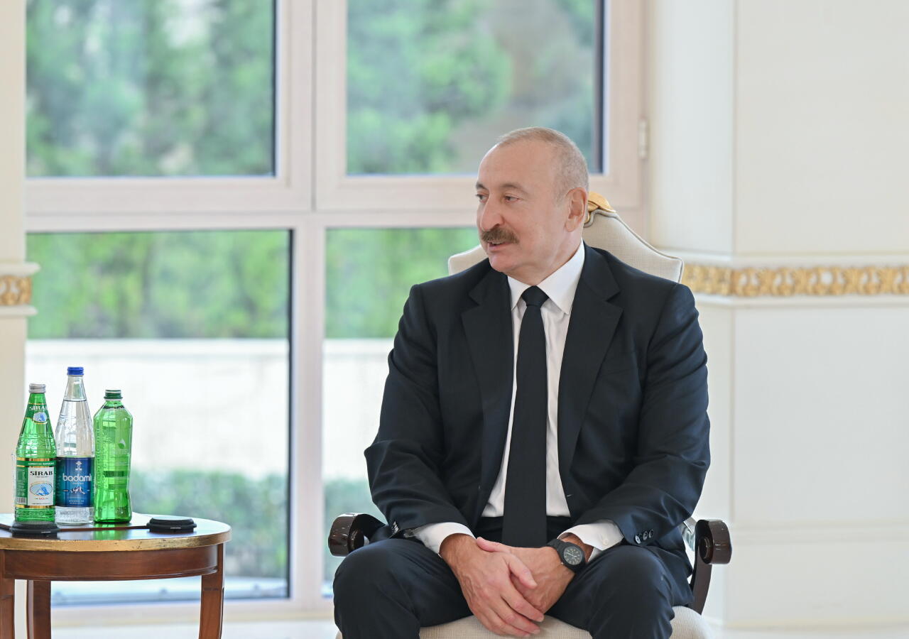 Президент Ильхам Алиев принял новоназначенного посла Малайзии