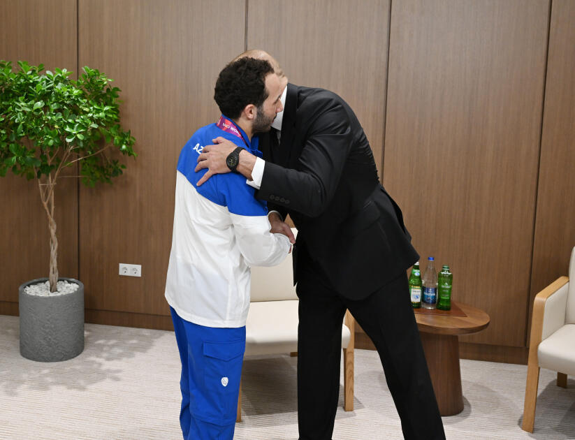 Prezident İlham Əliyevin dünya çempionu Əhməd Yusifovla səmimi söhbəti