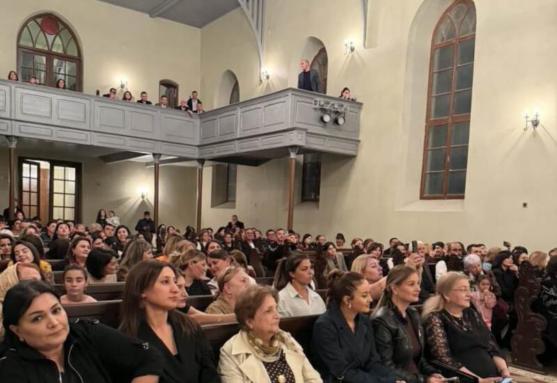 Tarixi Alman Lüteran kilsəsində III Beynəlxalq Opera Festivalı keçirilib