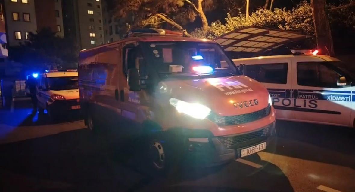 Пожар в многоэтажке в центре Баку