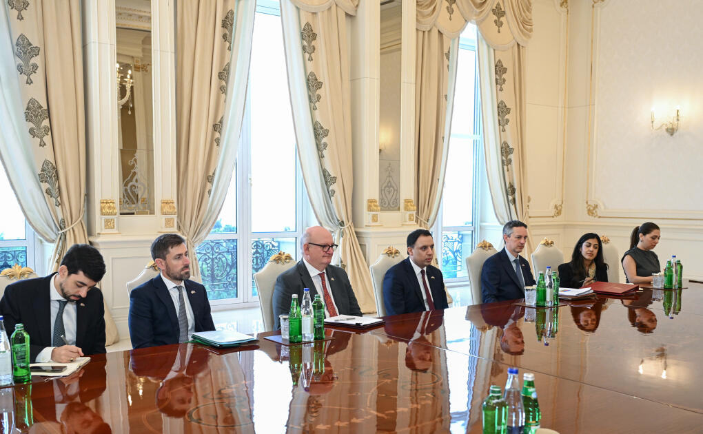 Президент Ильхам Алиев принял государственного министра по торговле Великобритании